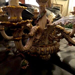 Ceiling light fixture